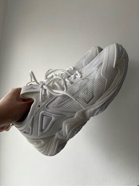 Mizuno Women's All-White Athletic Sneakers